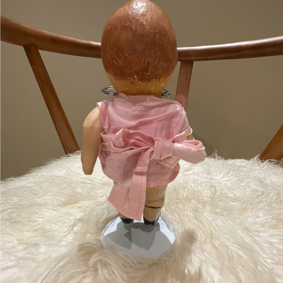 Antique 1920s Kewpie composition doll in original clothing - Picture 3 of 6